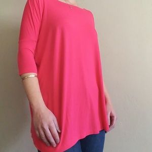 Hot pink 3/4 bamboo top from Piko